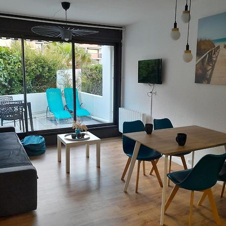 Apartmán Joli 2 Pieces Sur Le Port Avec Piscine, Terrasse, Parking Capbreton Exteriér fotografie