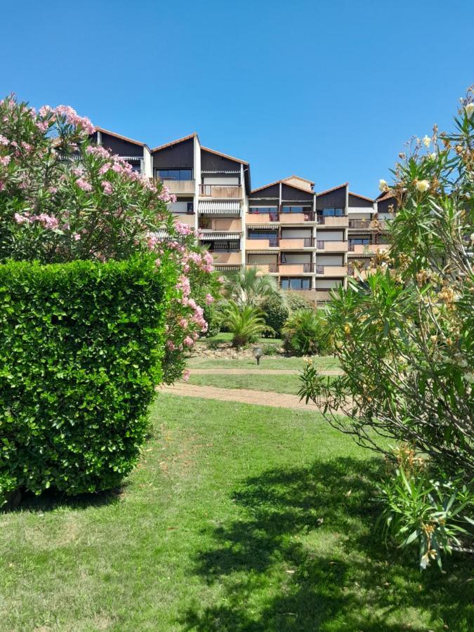 Apartmán Joli 2 Pieces Sur Le Port Avec Piscine, Terrasse, Parking Capbreton Exteriér fotografie