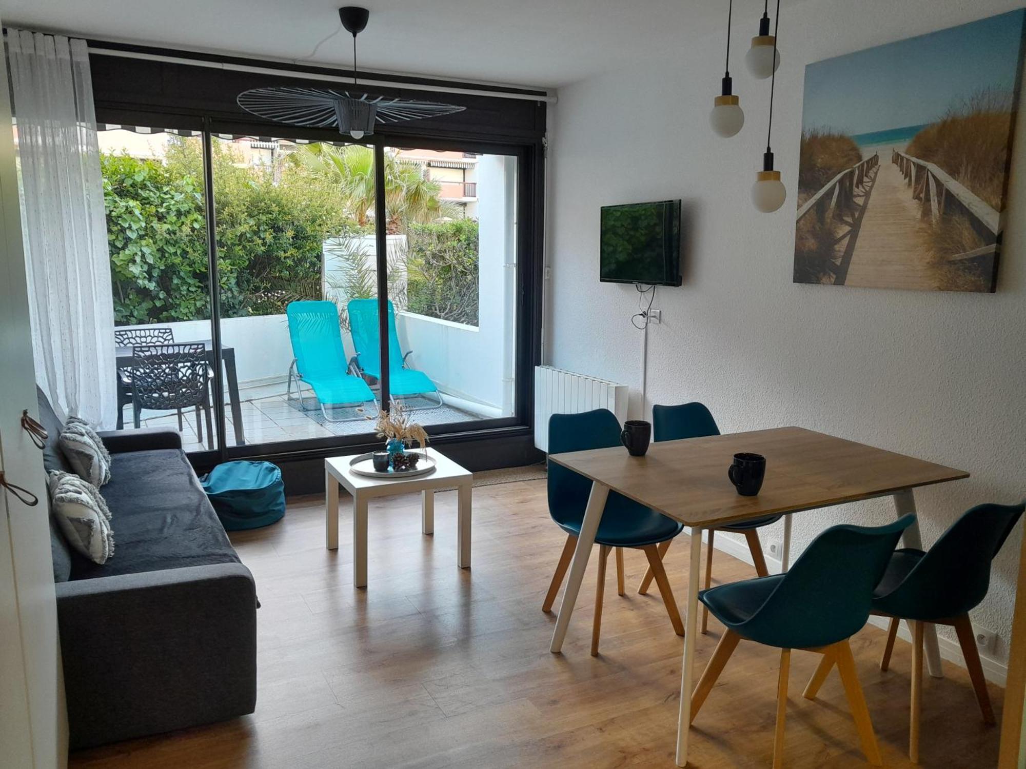 Apartmán Joli 2 Pieces Sur Le Port Avec Piscine, Terrasse, Parking Capbreton Exteriér fotografie